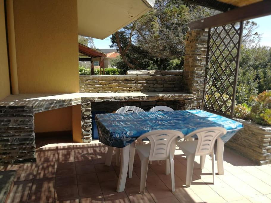 L' Elicriso, A Pochi Passi Dal Mare Con Giardino Privato - The Elicriso, A Few Meters From The Sea, With Private Garden Apartamento Stintino Exterior foto