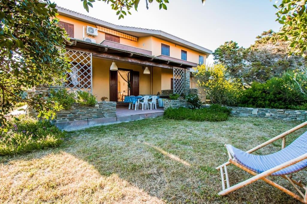 L' Elicriso, A Pochi Passi Dal Mare Con Giardino Privato - The Elicriso, A Few Meters From The Sea, With Private Garden Apartamento Stintino Exterior foto