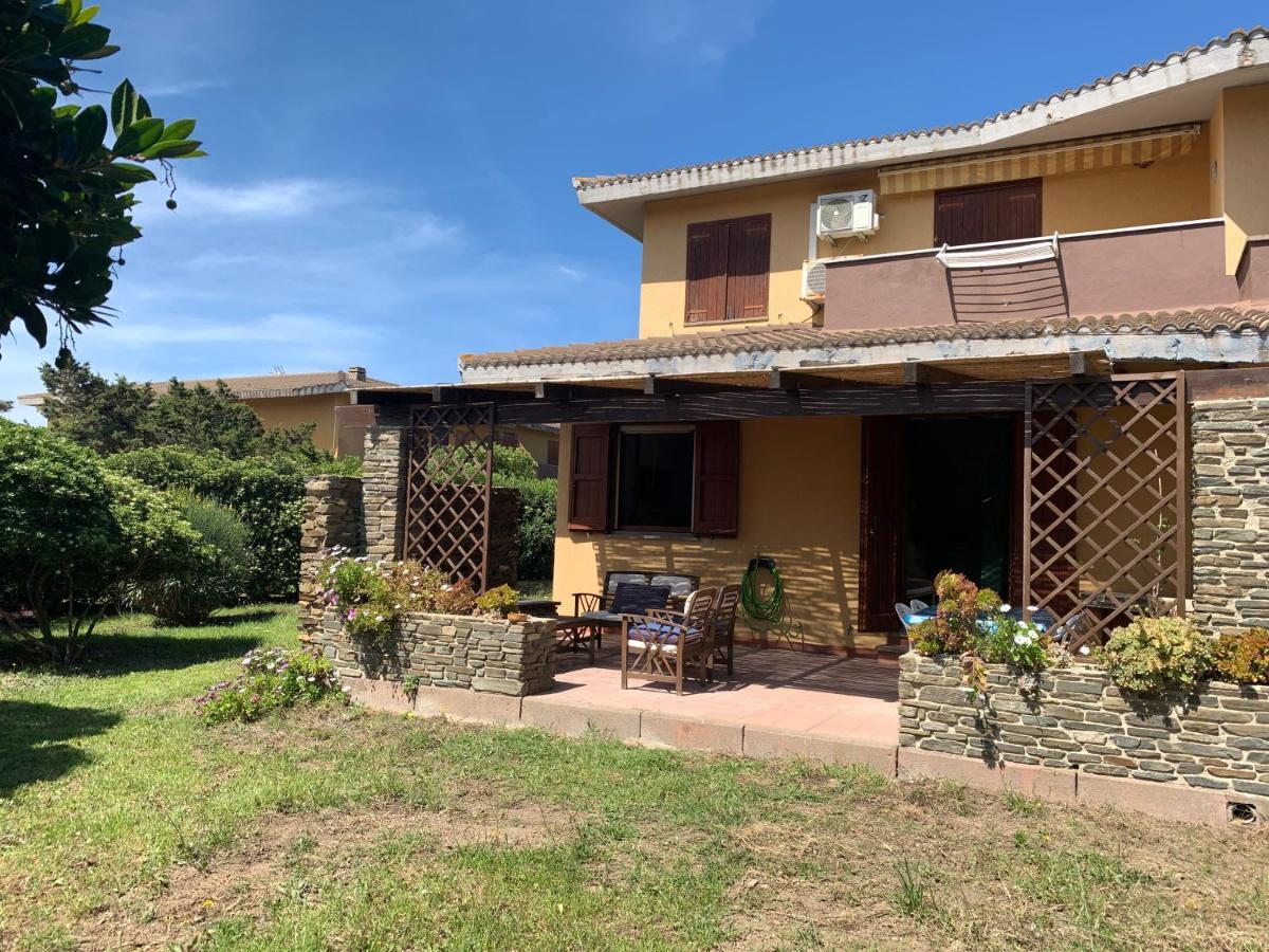 L' Elicriso, A Pochi Passi Dal Mare Con Giardino Privato - The Elicriso, A Few Meters From The Sea, With Private Garden Apartamento Stintino Exterior foto