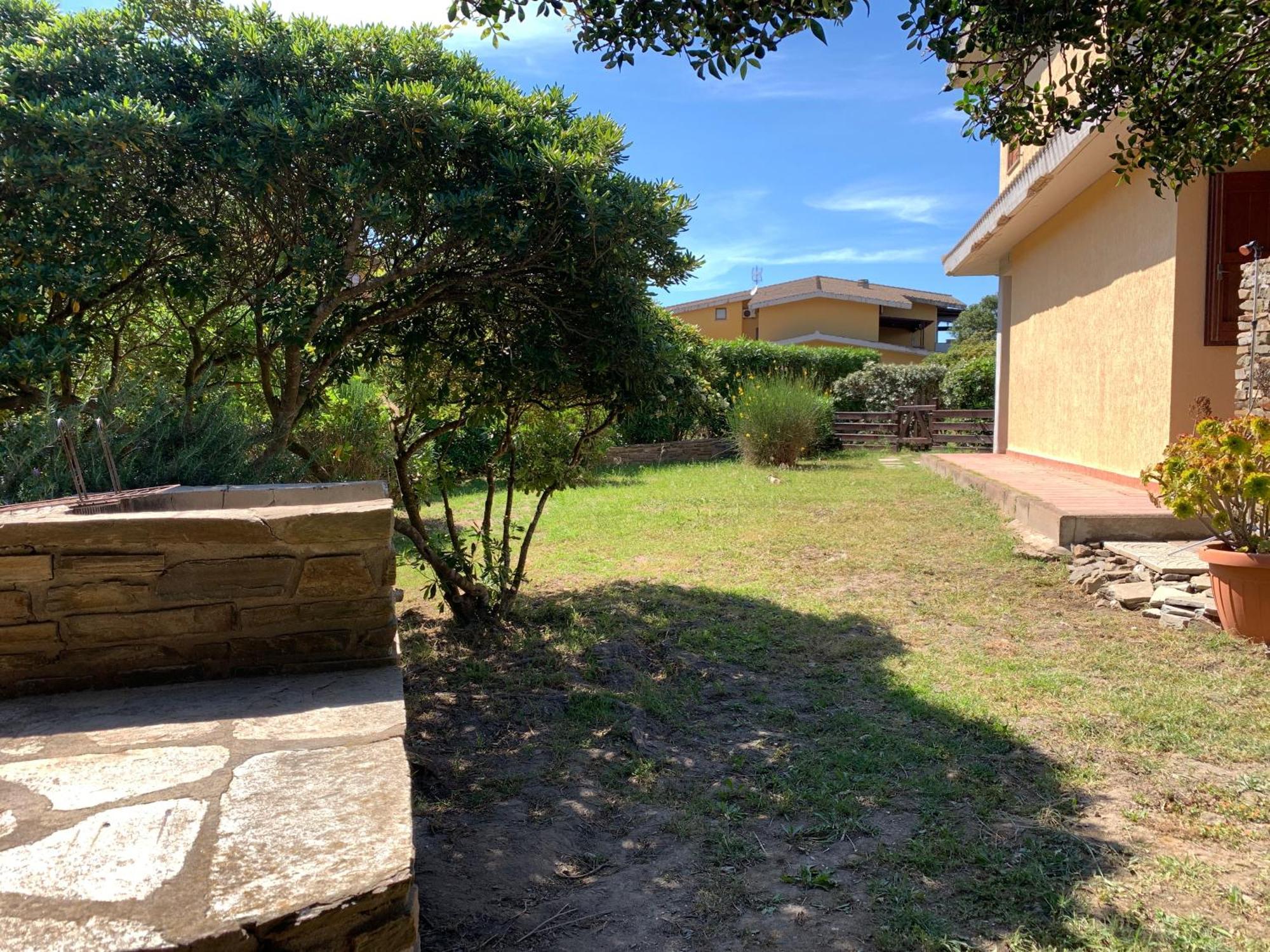 L' Elicriso, A Pochi Passi Dal Mare Con Giardino Privato - The Elicriso, A Few Meters From The Sea, With Private Garden Apartamento Stintino Exterior foto